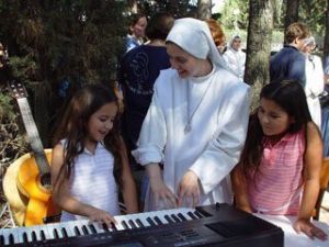 Hermana Clare - Organeta.jpg